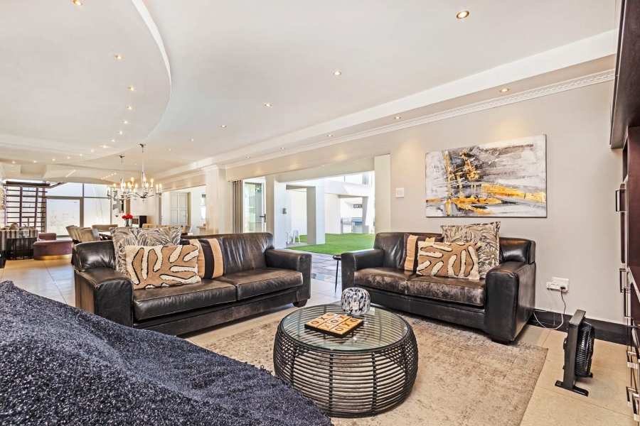 6 Bedroom Property for Sale in Baronetcy Estate Western Cape